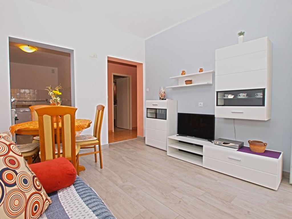 Apartment Snezana 1200 Fažana Extérieur photo